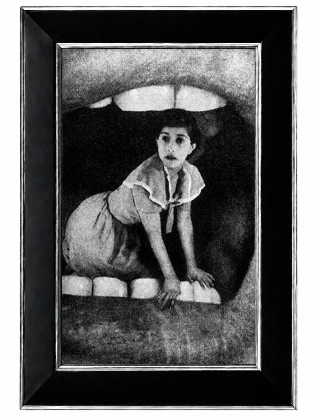 Strange photograph , horror movie woman in mouth unique oddity Unusual vintage